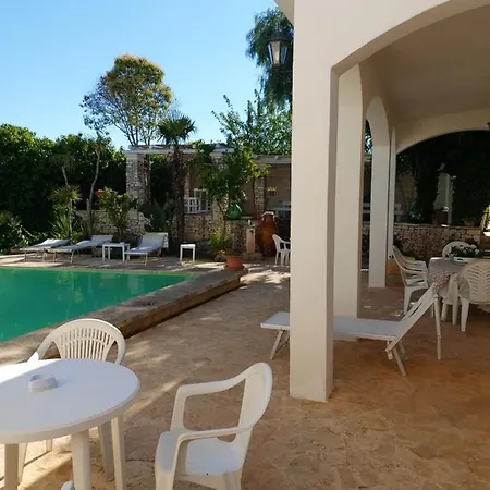 Casal Del Borgo Villa Ostuni Buitenkant foto